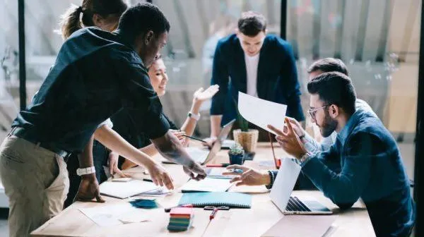 بیزنس کوچ چگونه فروش را متحول میکند؟