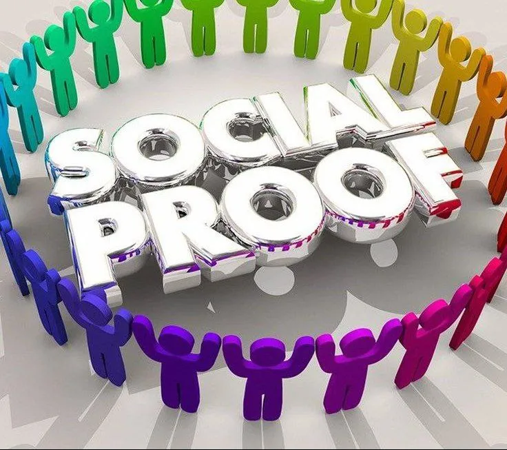 ۲. اثبات اجتماعی: قدرت تأیید بقیه برای فروش بیشتر (Social Proof)